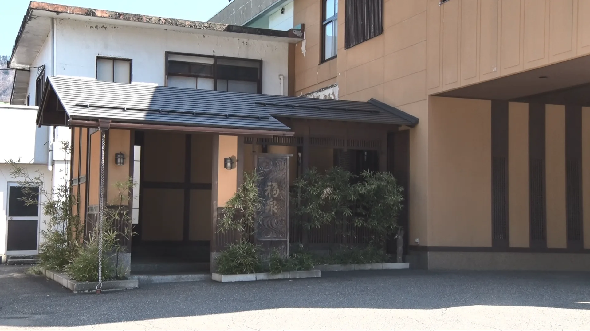 絵の中へ、泊まる。