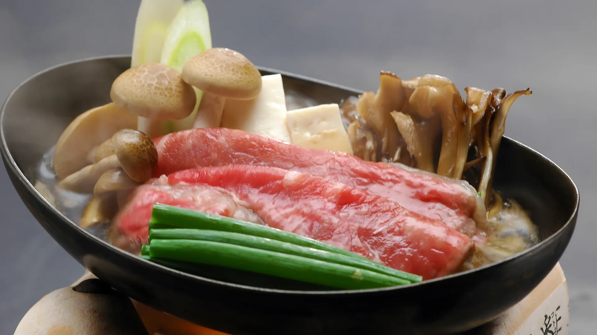 お薬師様に見守られて