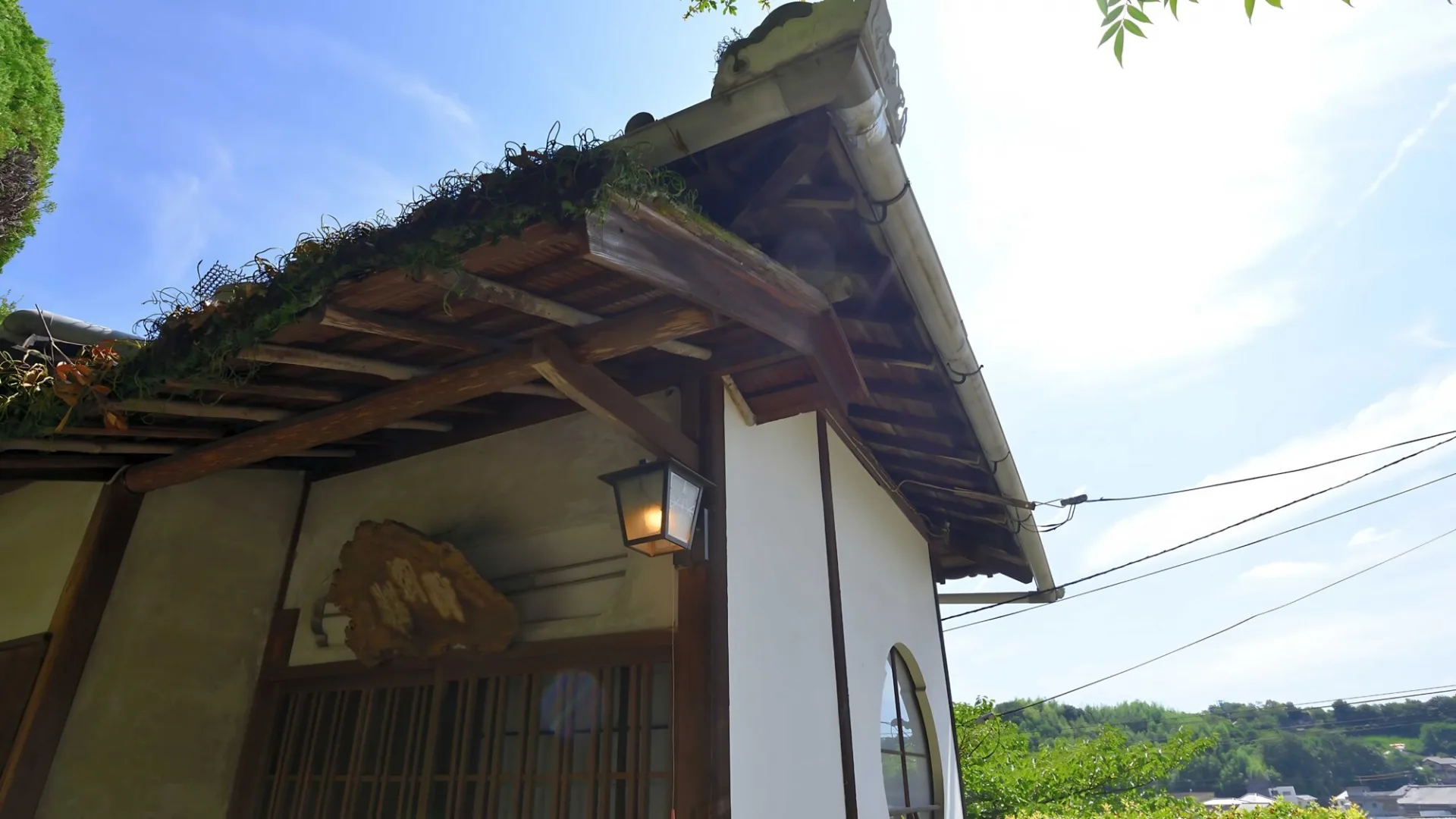 茶室のような離れ。元料亭。